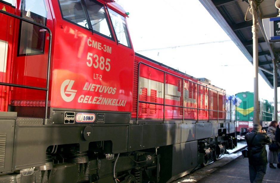 „Lietuvos geležinkeliai“ remontuos Lenkijos lokomotyvus
