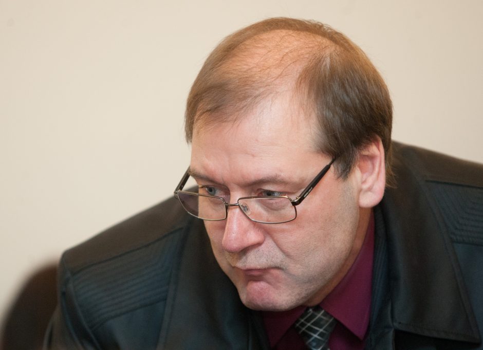 EP komitetas siūlo naikinti V. Uspaskicho neliečiamybę