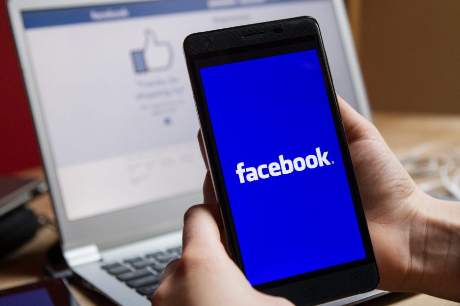 „Facebook“: skelbi bet ką – negausi paskolos? 