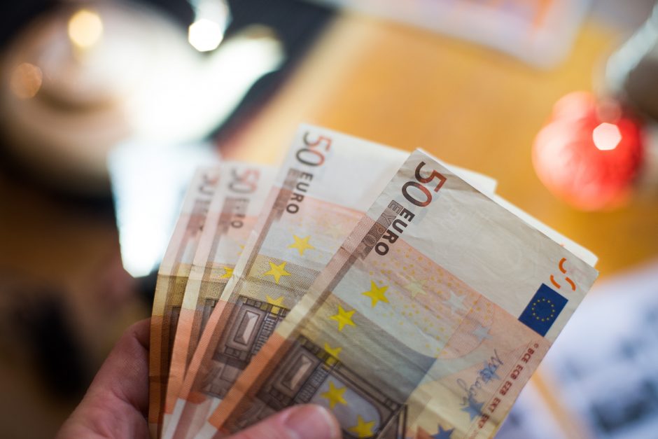 Nepažįstamąją į namus atsivedęs klaipėdietis neteko 1,2 tūkst. eurų