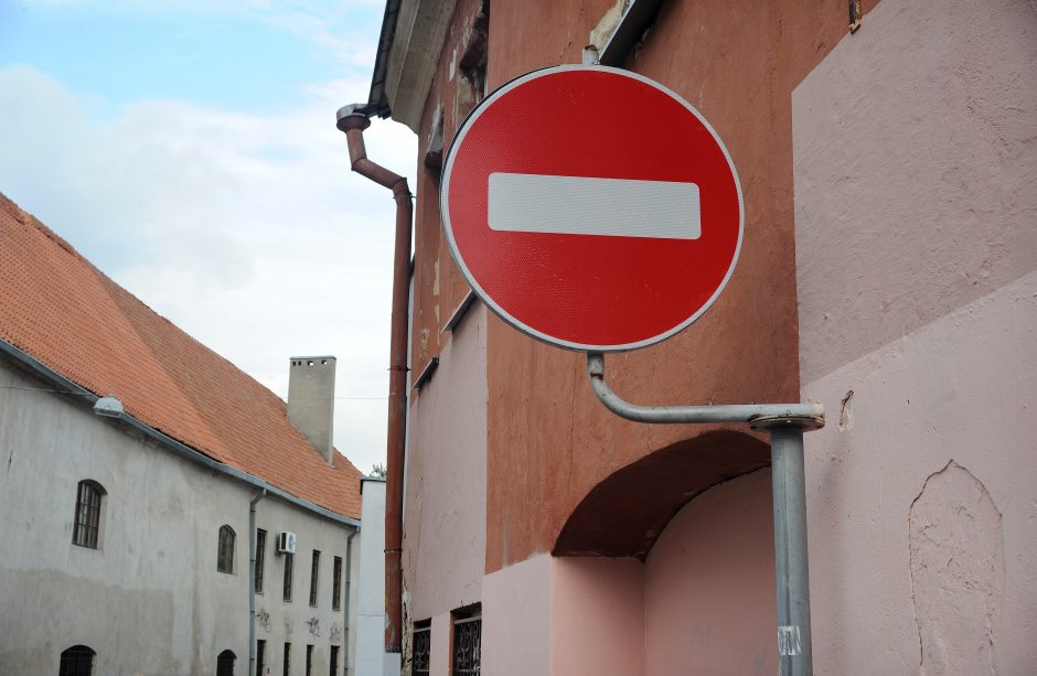 Per naktines varžybas – eismo ribojimai