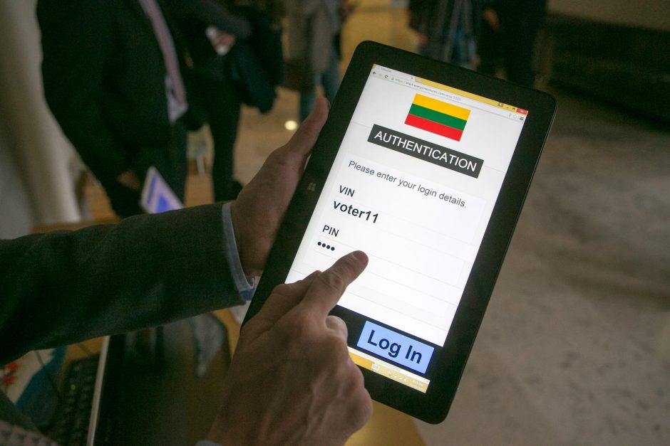 Vyriausybė susitarė dėl elektroninio balsavimo sistemos kūrimo