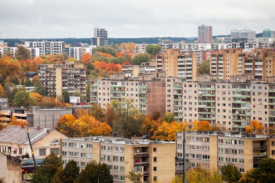 Vilnius pradeda šildyti daugiabučius