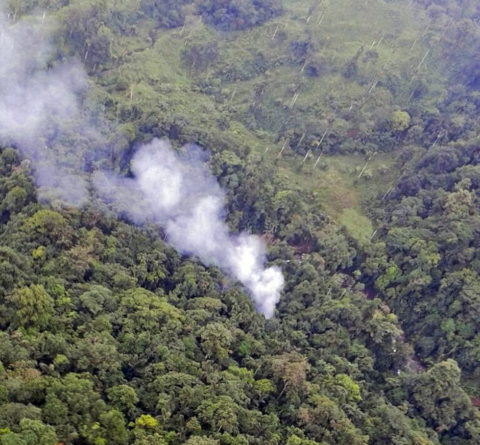 Kolumbijoje sudužus sraigtasparniui žuvo 16 policininkų