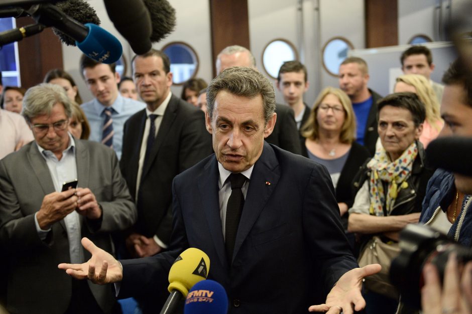 Prancūzijos eksprezidentas N. Sarkozy savo partiją pervadino respublikonais