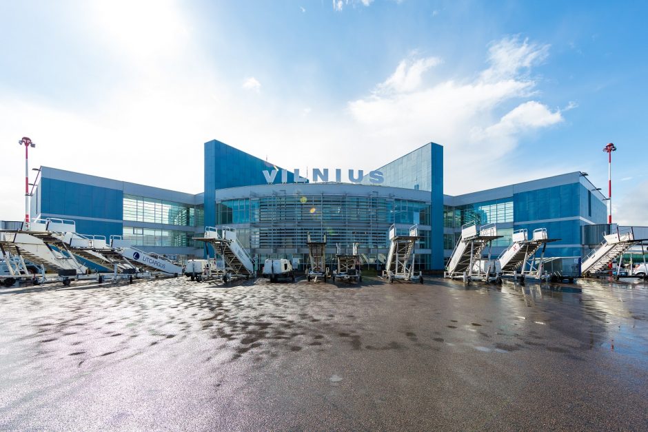 Apie bombą pajuokavusiam vyrui skrydis į Egiptą baigėsi Vilniaus areštinėje