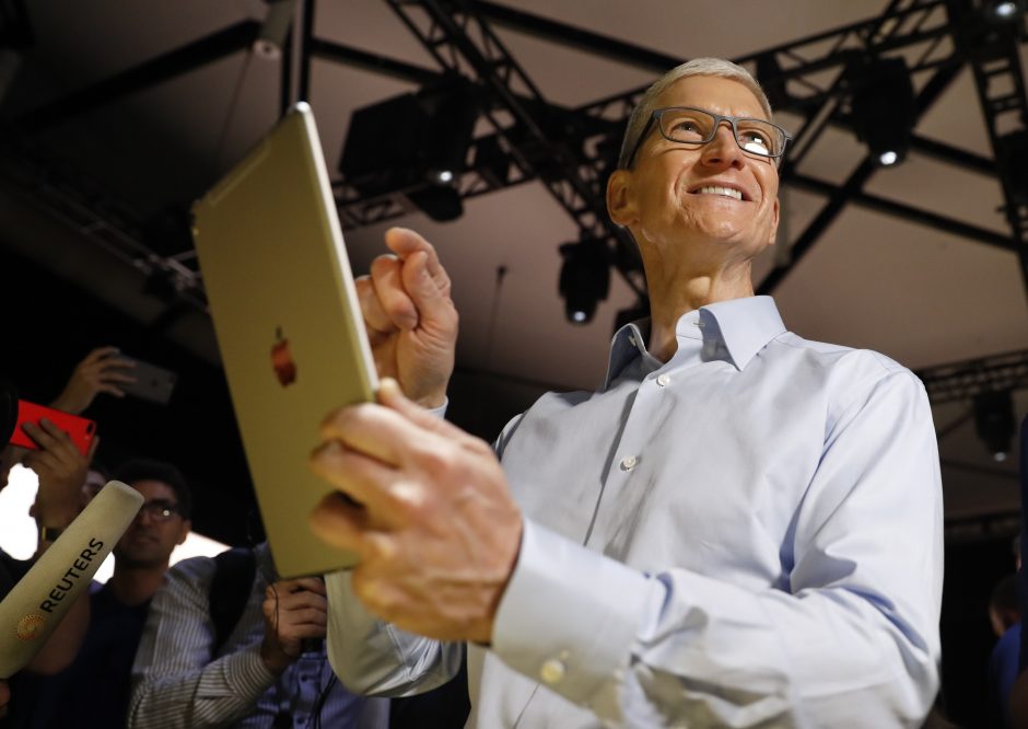 „Apple“ atsilikimas nuo konkurentų – gudri kompanijos strategija?