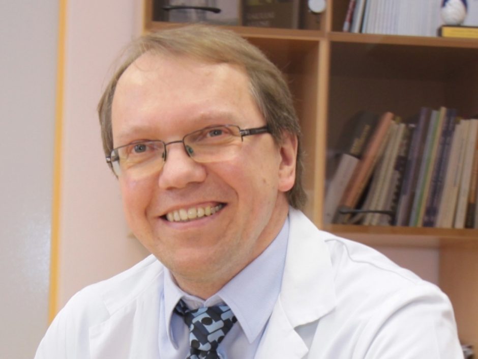 Prof. L. Rovas: gydytojo profesionalumą įrodo jo darbai, o ne darbo vieta