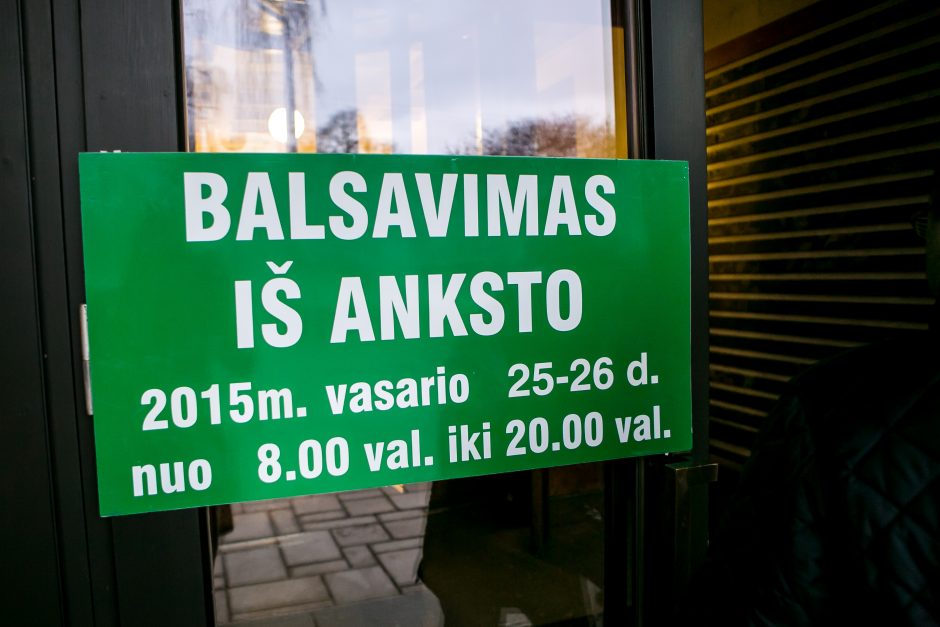 Vilniaus savivaldybėje nusidriekė iš anksto balsuoti norinčiųjų eilė