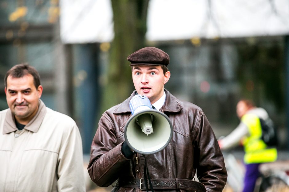 Vienybės aikštėje Kaune- protestas prieš NATO