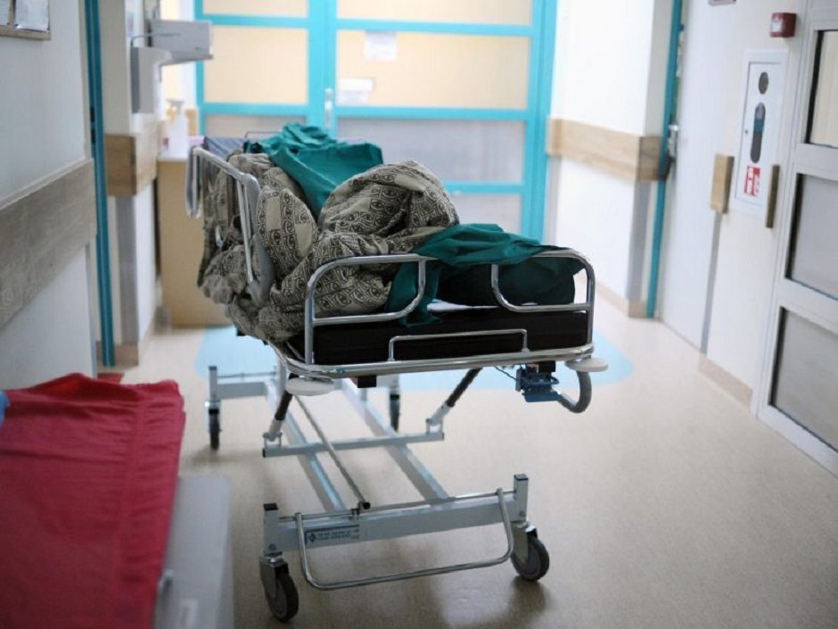 Panevėžio ligoninėje atsidūrė moteris: manoma, kad iškrito pro balkoną