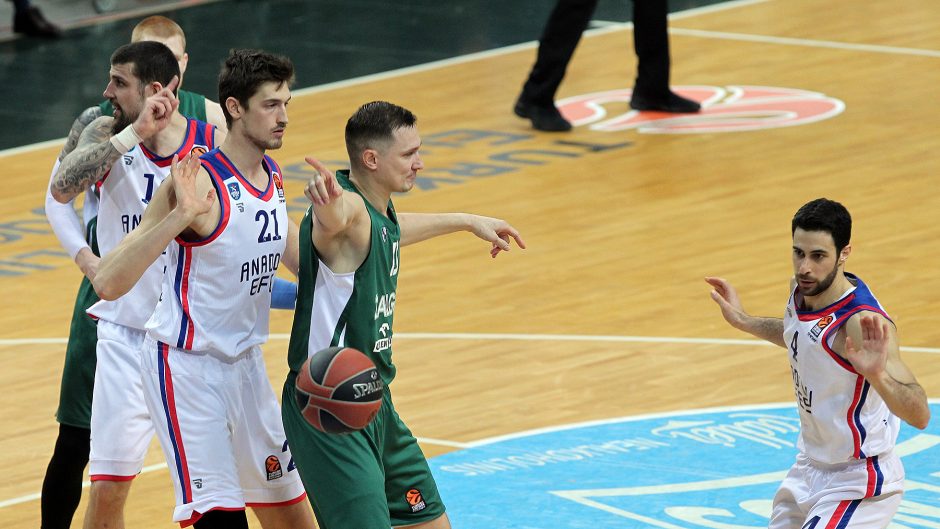 Eurolyga: „Žalgiris“ – „Anadolu Efes“ 58:79