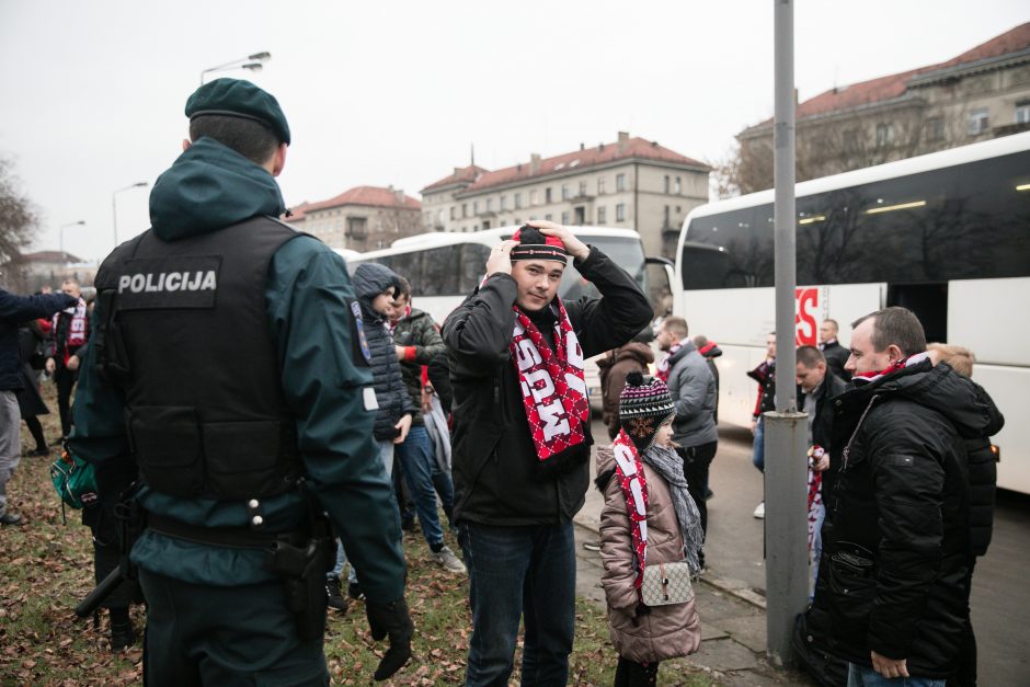 Skaitytojai: „Ryto“ sirgaliai mitinguoja Kaune 