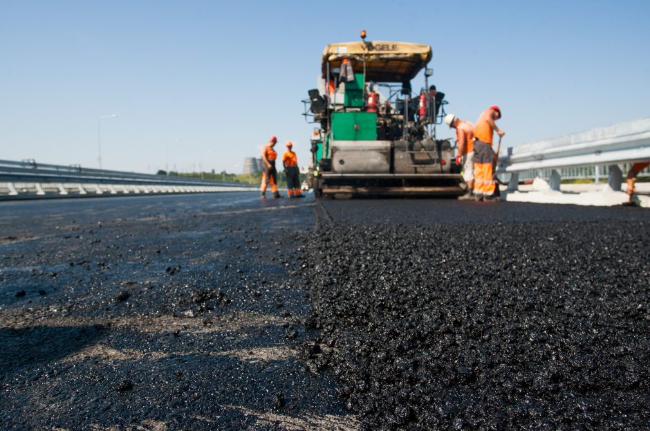 Lietuvoje siekiama sukurti automobilių slydimą mažinantį asfaltą