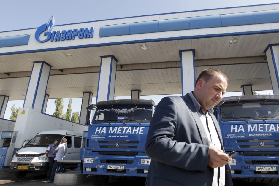 „Gazprom“ pradėjus naudoti dujomis varomus automobilius, iš jo išsilakstė vairuotojai