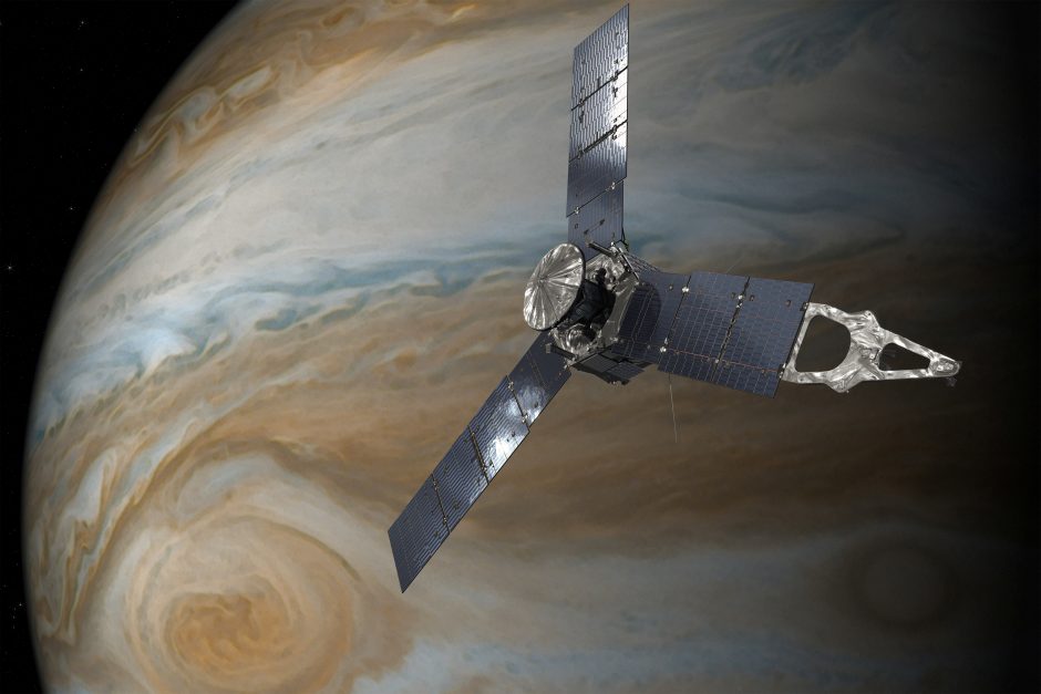 Mokslininkai: Jupiterio audros siaučia 3 tūkst. km atmosferos storymėje