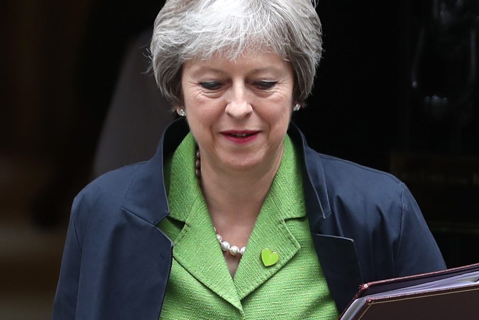 Th. May: Britanija 2019 metais gali įveikti sunkumus