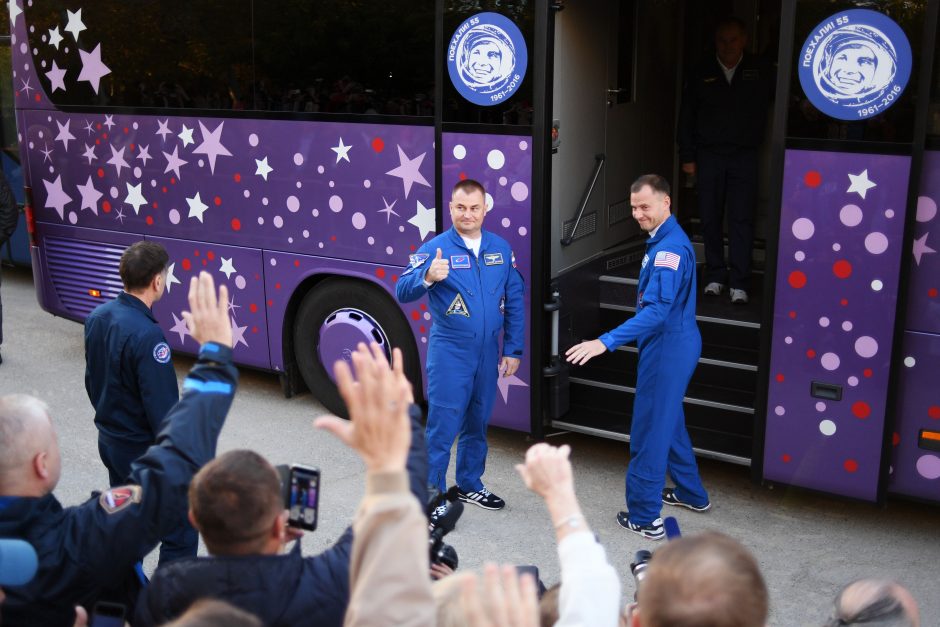 Rusijos erdvėlaivis su astronautais avariniu būdu nusileido Kazachstane