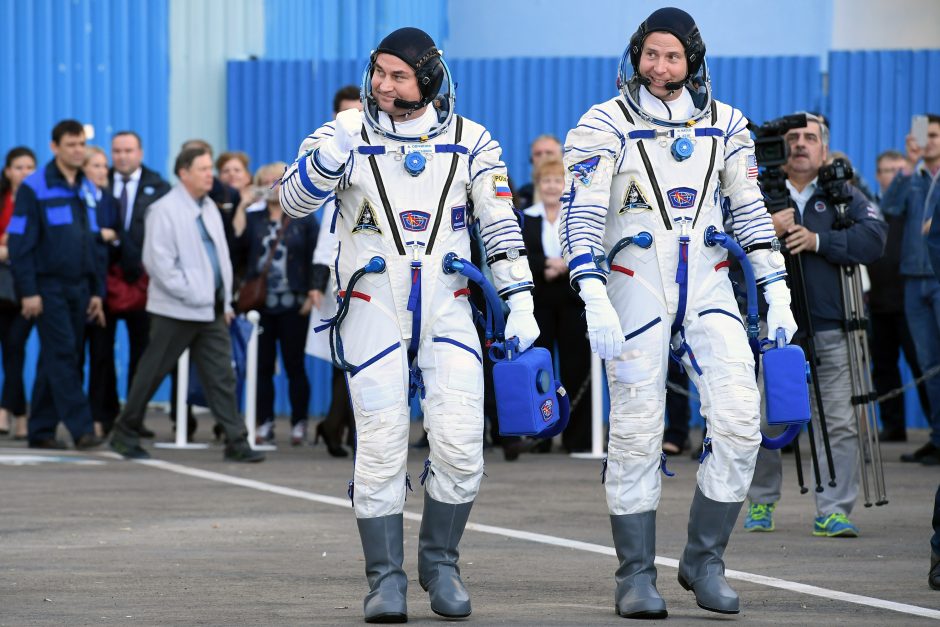 Rusijos erdvėlaivis su astronautais avariniu būdu nusileido Kazachstane