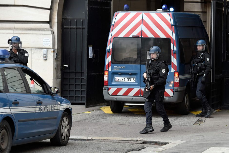Dėl planuojamų išpuolių Prancūzijoje suimti 10 ultradešiniųjų aktyvistų