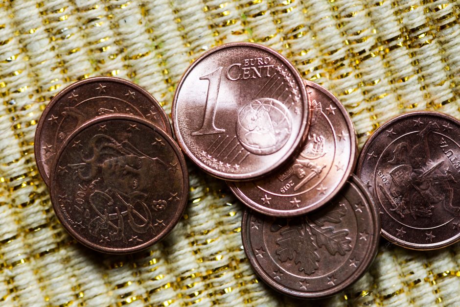 Estija planuoja atsisakyti 1 ir 2 centų monetų: ar reikėtų to Lietuvoje?
