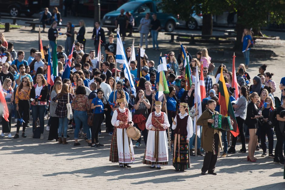 Studijas LSMU pradeda geriausiais rezultatais mokyklas baigę Lietuvos abiturientai