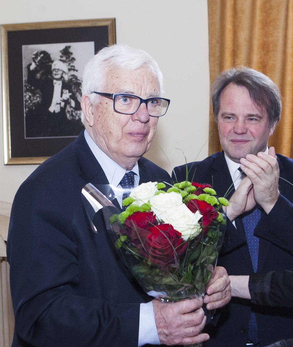 Latvių kompozitoriui R. Paului – Lietuvos muzikos ir teatro akademijos apdovanojimas