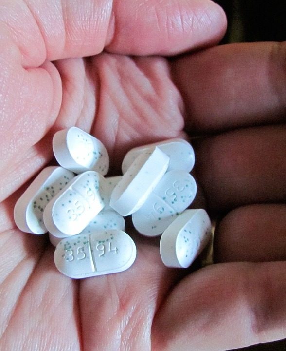 Lietuvių mėgstamas aspirinas: kada nustoti jį vartoti yra pavojinga? 