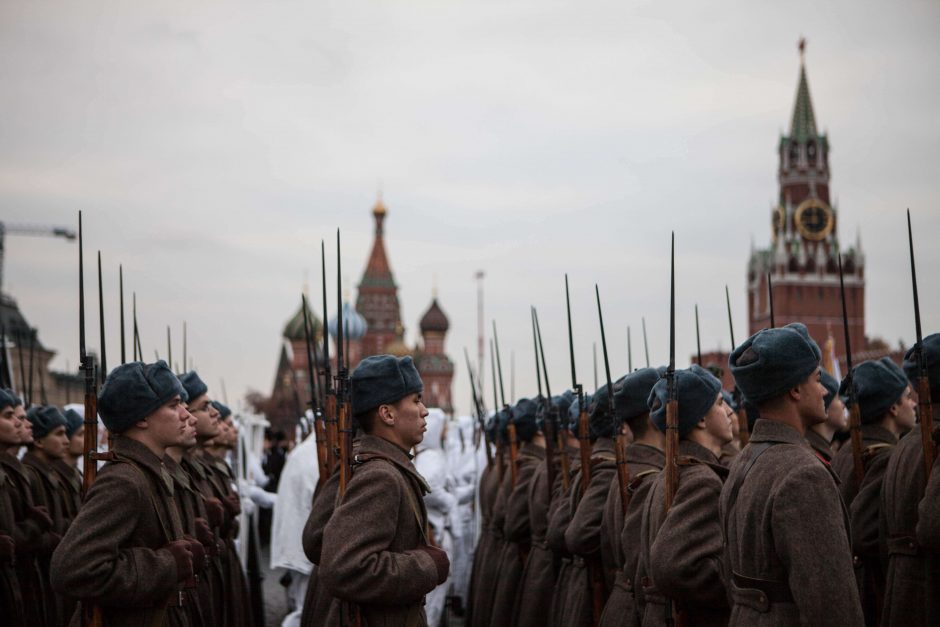 Rusijoje trys septynmečiai gavo šaukimus į karinę tarnybą