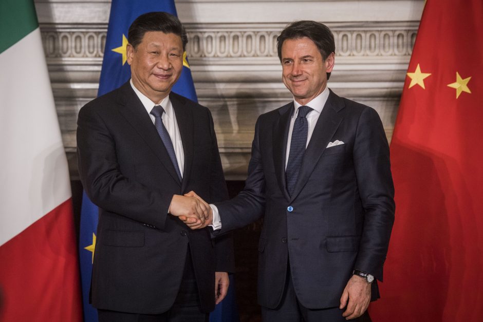 Italija ir Kinija pasirašė memorandomą dėl naujojo „Šilko kelio“ projekto