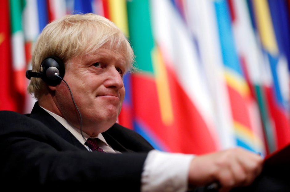 B. Johnsonas „Brexit“ derybose prognozuoja ES „pergalę“