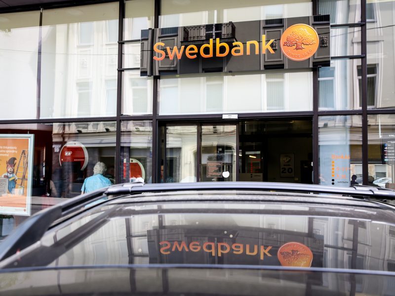 Estijos banko viceprezidentas: „Swedbank“ klientai neturėtų jaudintis