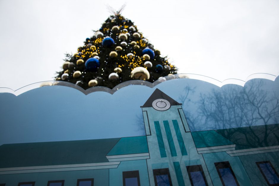 Kalėdinė nuotaika Šiauliuose: papuoštame mieste netrūksta šventinių renginių