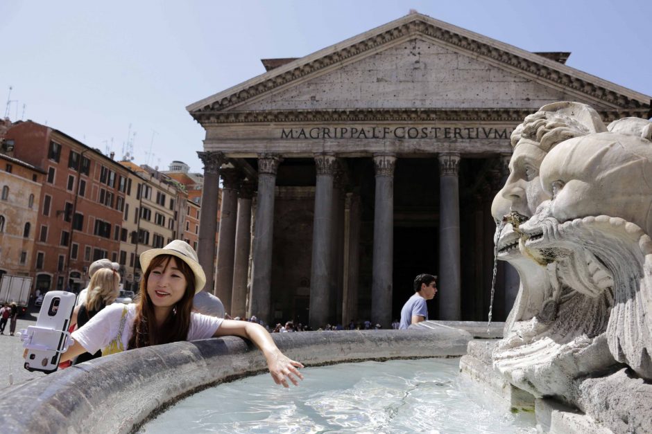 Romos valdžia sudarys „juodąjį sąrašą“ turistų, kurie negalės lankytis mieste