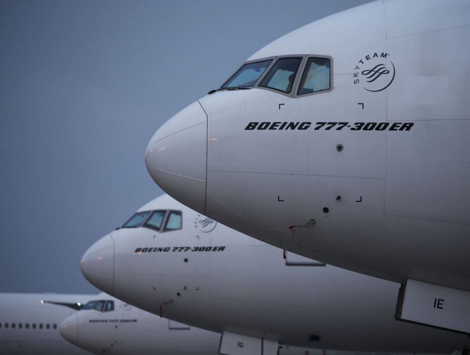 Rusijos Vnukovo oro uoste susidūrė du lėktuvai