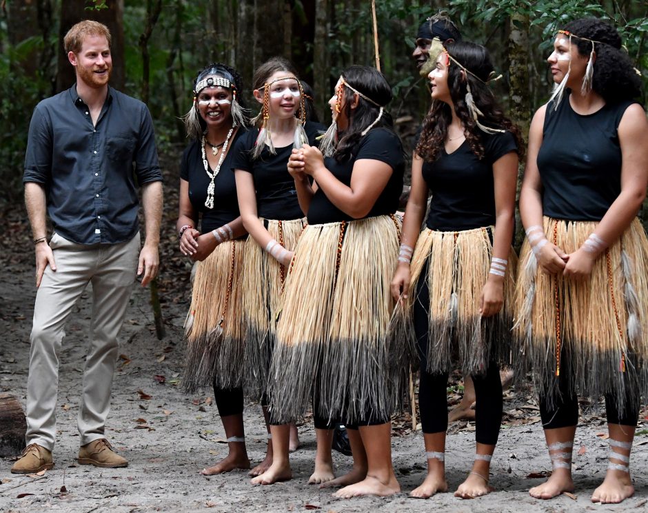 Aborigenai princui Harry aprodė atogrąžų mišką