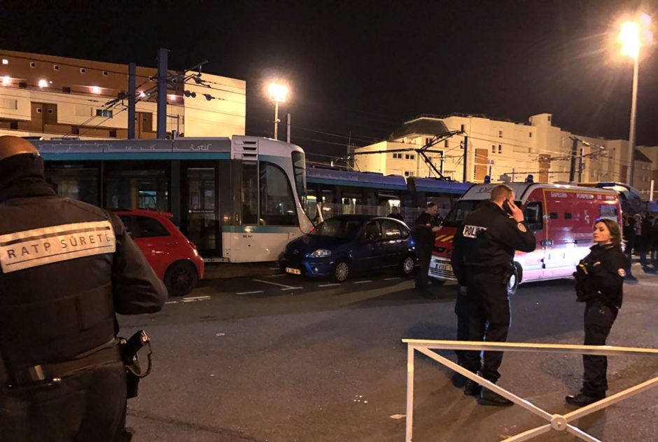 Paryžiaus priemiestyje susidūrė tramvajai: sužeista 12 žmonių, vieno būklė sunki