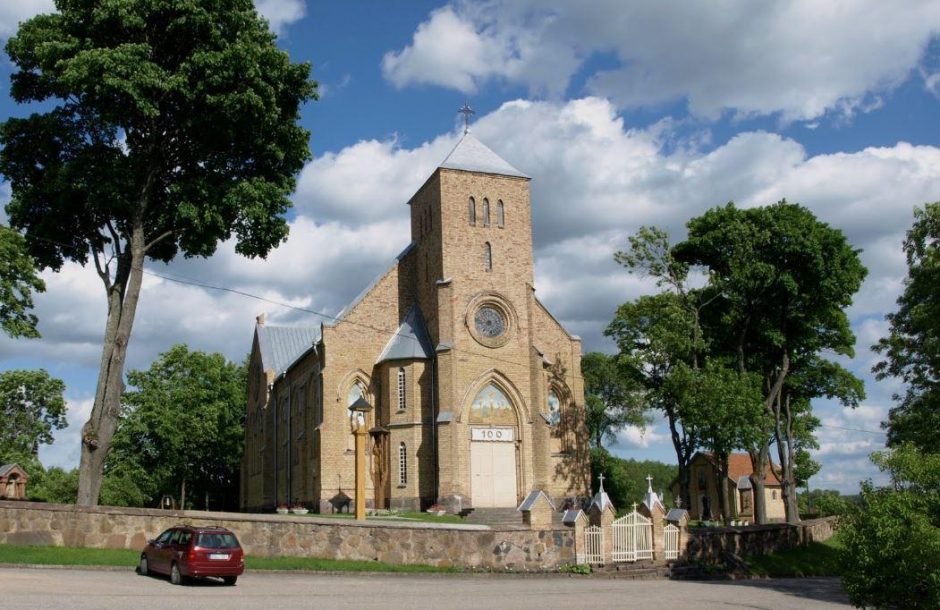 Veprių bažnyčia ir Sližių dvaras paskelbti valstybės saugomais objektais