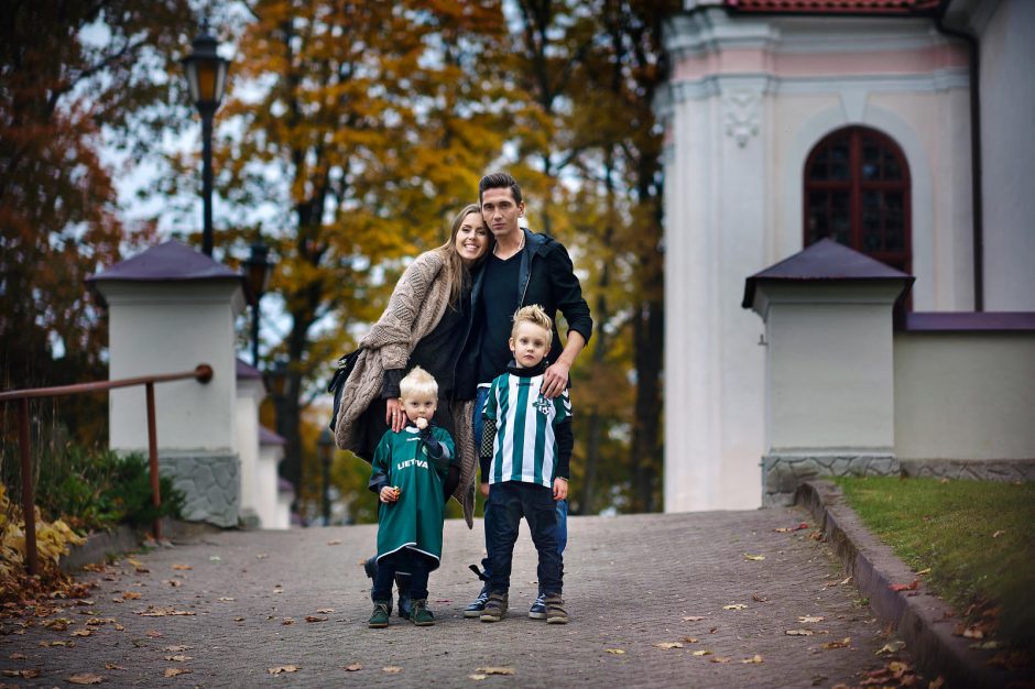 Futbolininko D. Česnauskio žmona pagimdė trečią vaiką