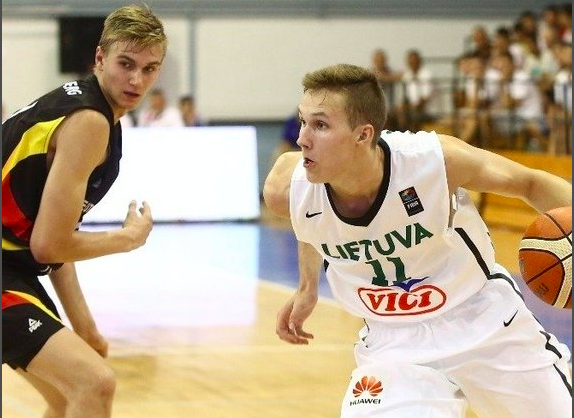 Lietuvos 18-mečių vaikinų krepšinio rinktinė kovos dėl bronzos