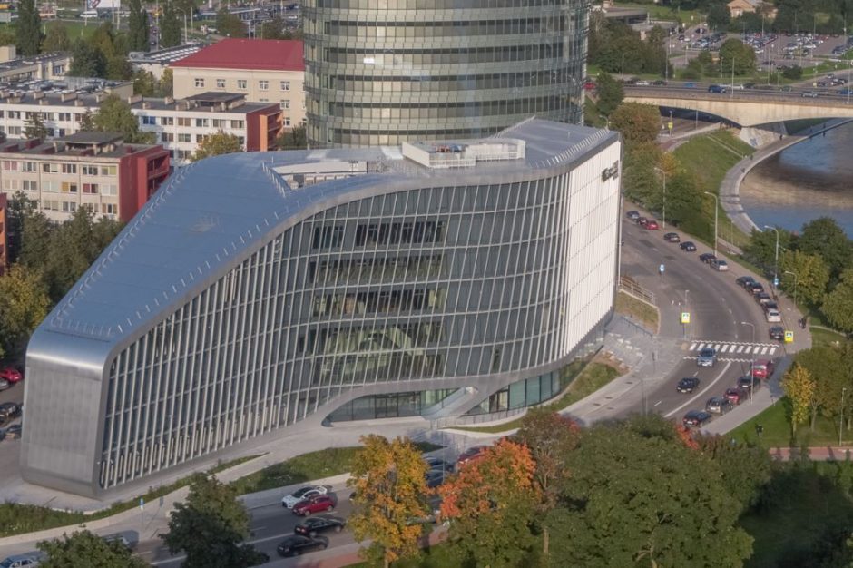 Naujasis verslo centras Vilniuje stebina technologijomis ir harmonija su aplinka