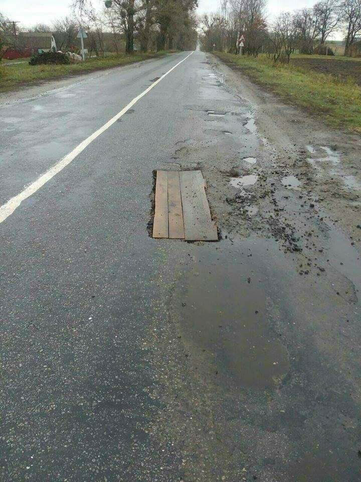 Naujas kelių tvarkymo būdas abejingų nepaliko: ir juokinga, ir graudu