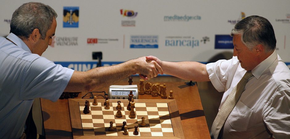 Po 12 metų sugrįžta „šachmatų dievas“ G. Kasparovas