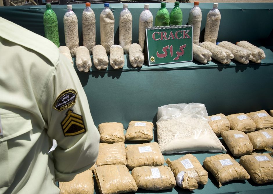 Iranas sušvelnino įstatymus dėl bausmės už prekybą narkotikais