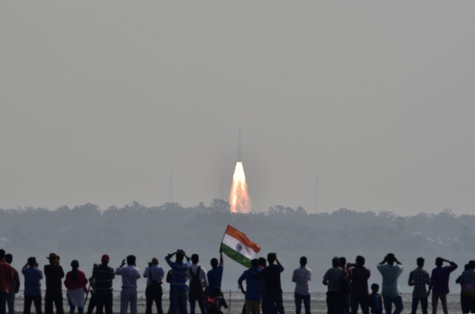 Rekordas Indijoje: raketa iškėlė per 100 palydovų spiečių