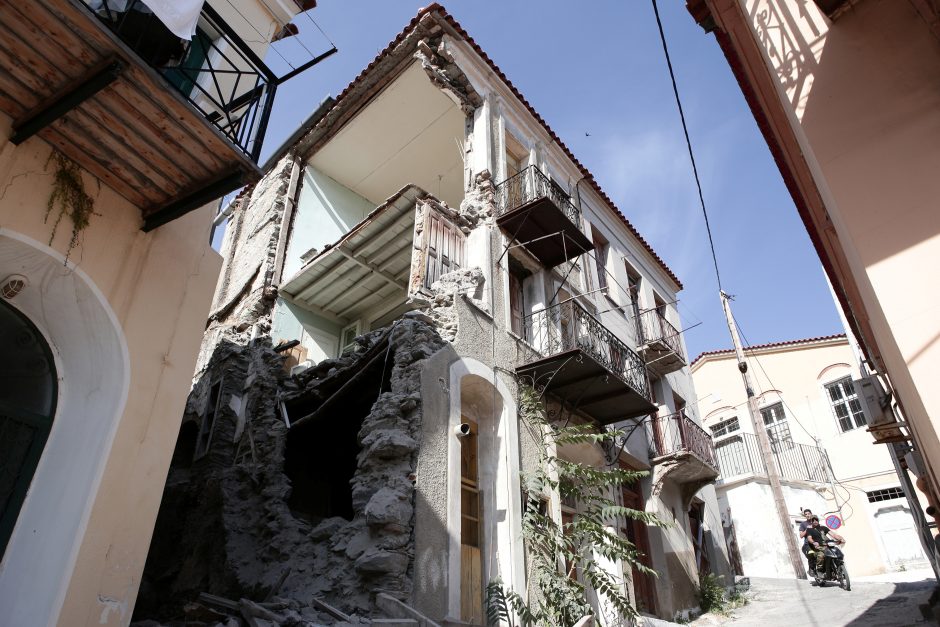 Žemės drebėjimo nuniokotoje Graikijos saloje – nepaprastoji padėtis