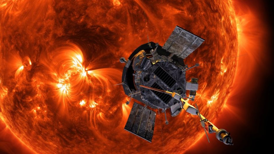 NASA ruošiasi paleisti pirmąjį „Saulę paliesiantį“ zondą