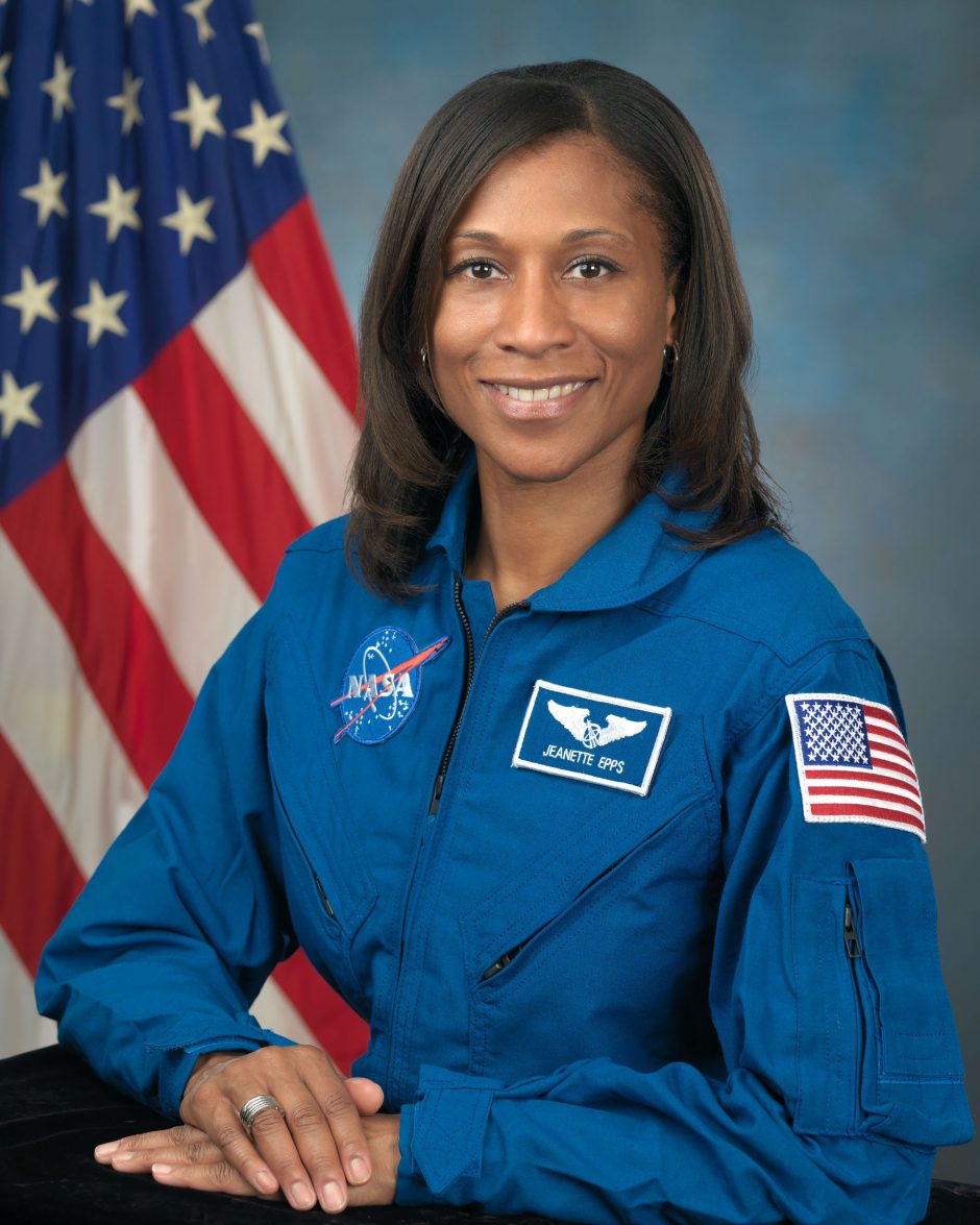 Pirmąkart NASA istorijoje: į kosminę stotį vyks afroamerikietė