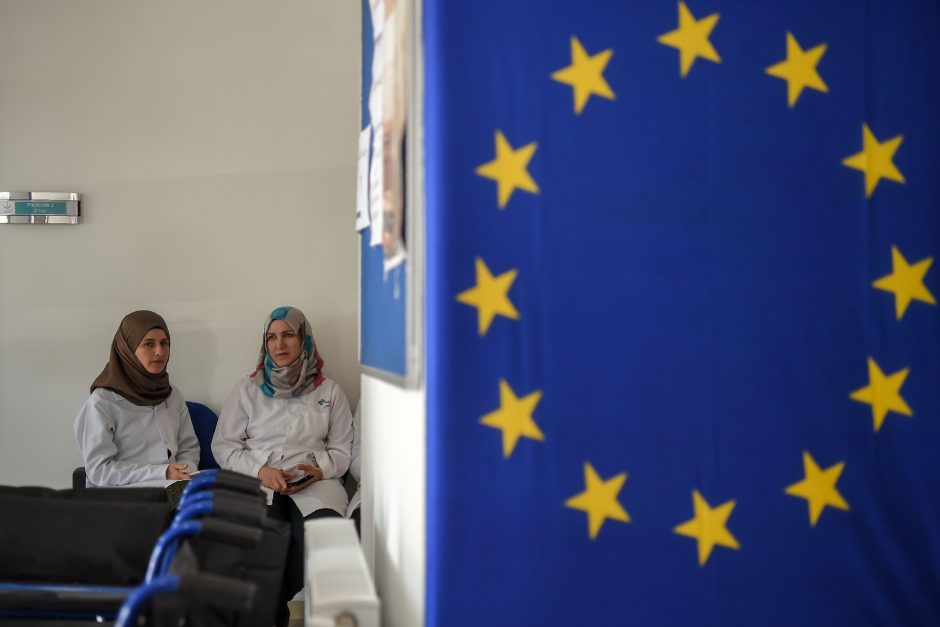 Dėl atsisakymo priimti pabėgėlius – nemalonumai trims ES narėms