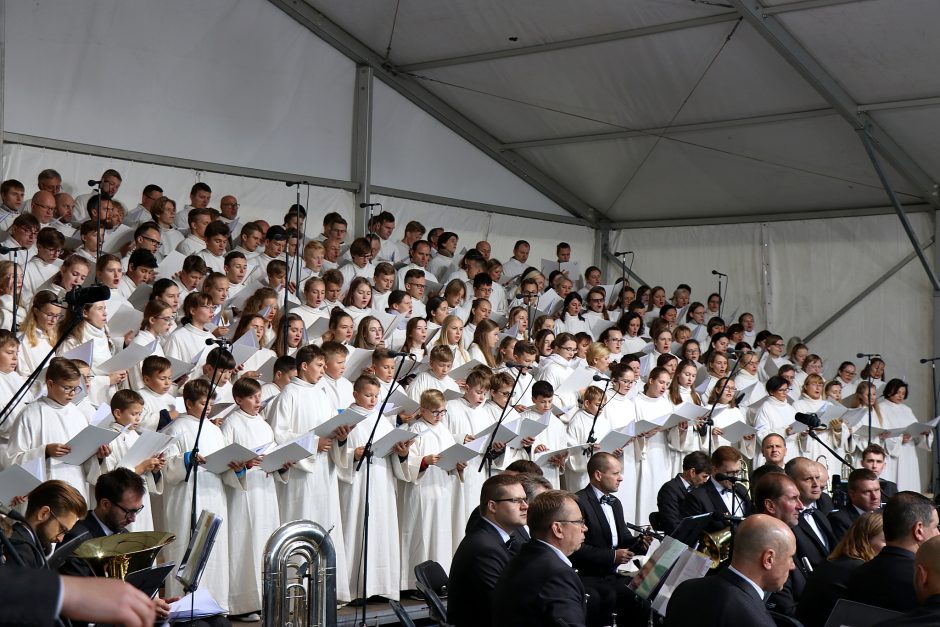 Popiežiaus vizito atgarsiai: Kauno choristams – išskirtinis Šventojo Tėvo dėmesys